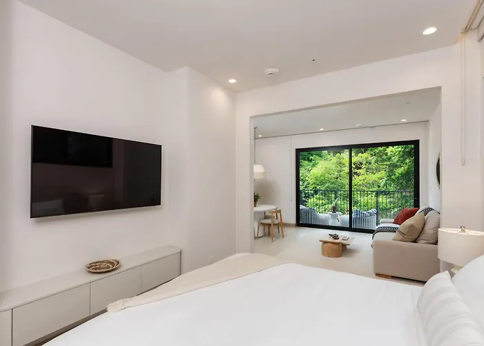 Naumi N435 | With Balcony + Club And Pools In Playas Del Coco