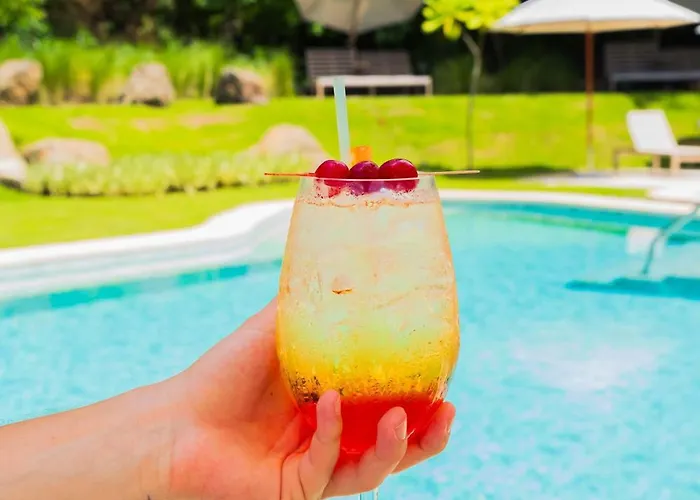 Naumi N435 | With Balcony + Club And Pools In Playas Del Coco Sardinal (Guanacaste)